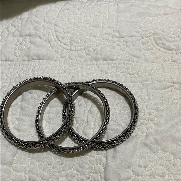 Bangle Set Plus Size - Picture 4 of 4